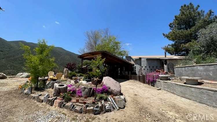 39314 Calle Desconocido Green Valley, CA 91390
