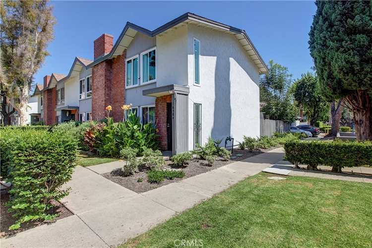 16584 Montego Way Tustin, CA 92780