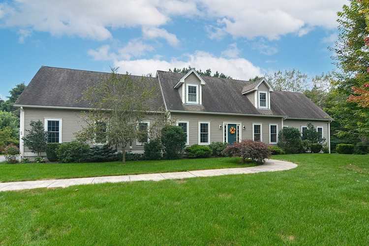 48 Whitcomb Rd Boxborough, MA 01719