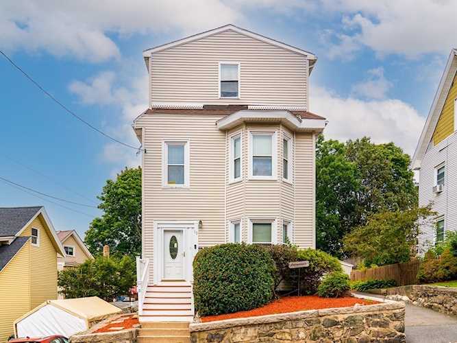 10 Fairview Ave Malden, MA 02148