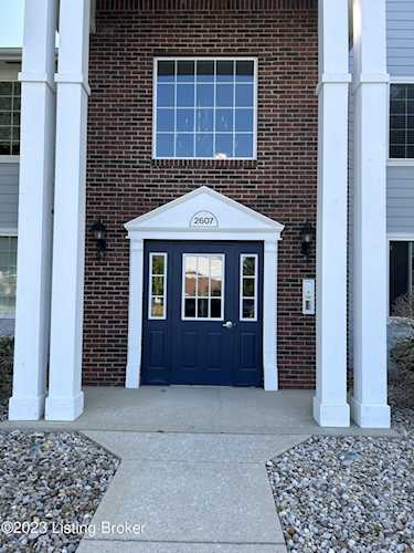 2607 Bradford Commons Dr #103 Louisville, KY 40299