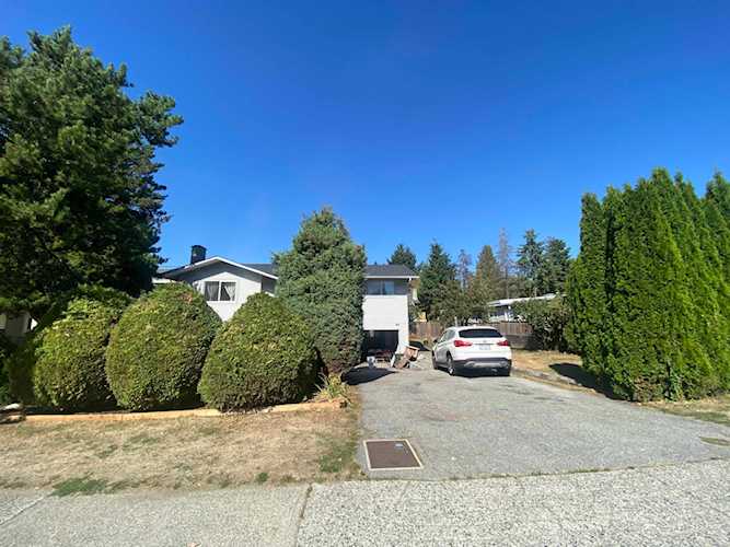 11105 84 Avenue Delta, BC V4C 2K4