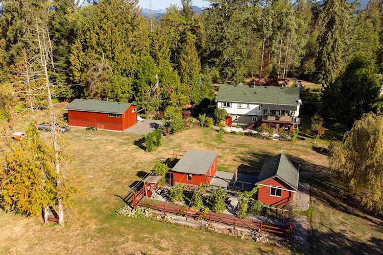 25004 Marshall Avenue Maple Ridge, BC V4R 1S4