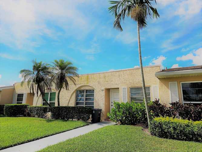 8840 Belle Aire Drive Boca Raton, FL 33433