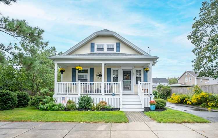 41 Rosedale St Fall River, MA 02721