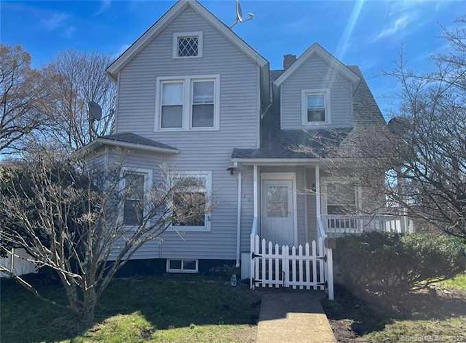26 Kinney Ave Norwich, CT 06360