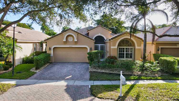 10422 Copper Lake Drive Boynton Beach, FL 33437