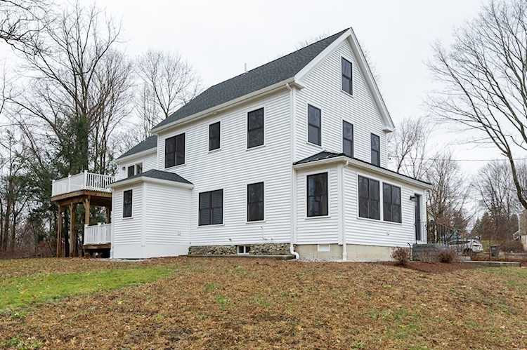297 Main St Groton, MA 01450