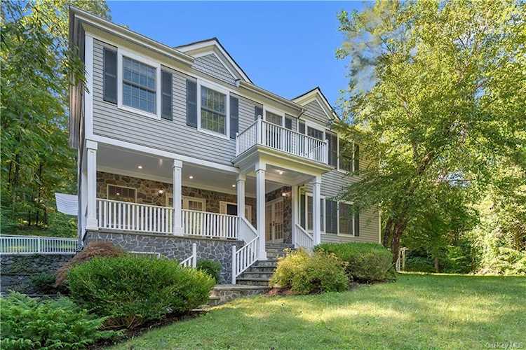 36 Little Town Ln Bedford, NY 10506