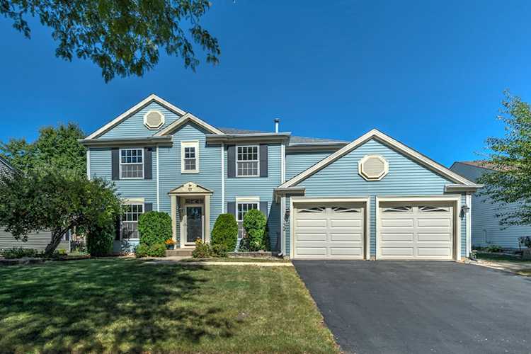 132 Jefferson Ln Streamwood, IL 60107