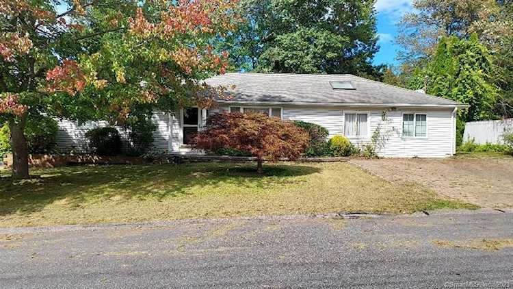 63 Barbero Dr Torrington, CT 06790
