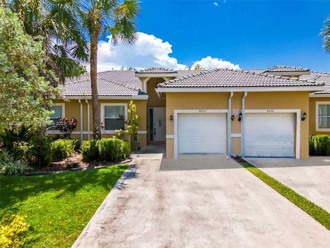 8912 NW 40th St #8912 Coral Springs, FL 33065