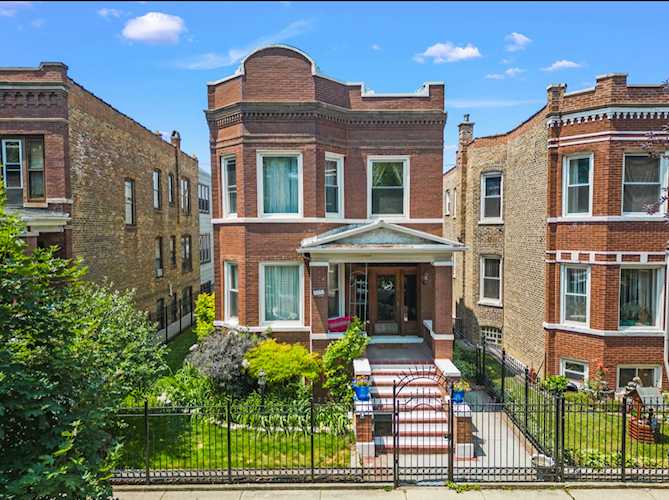 2428 N Harding Ave Chicago, IL 60647