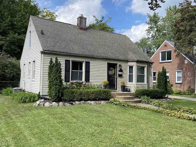 509 N Blair Royal Oak, MI 48067
