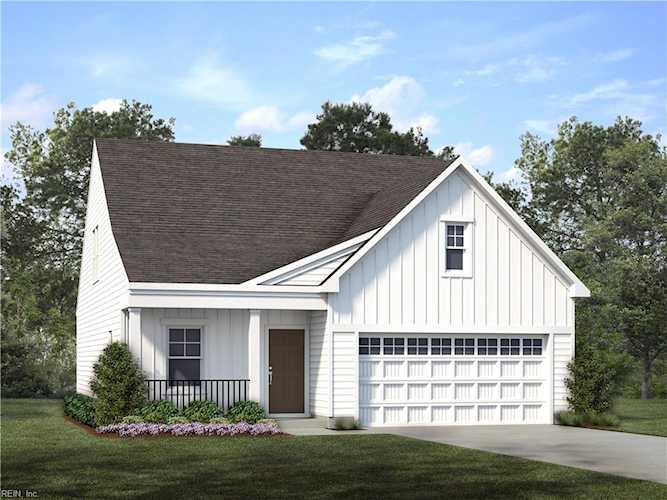 195 Peck Ln Suffolk, VA 23434