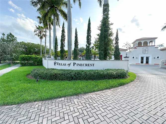6713 N Kendall Dr #601 Pinecrest, FL 33156