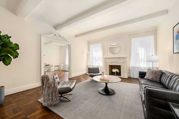 112 E 74th St #3S New York, NY 10021