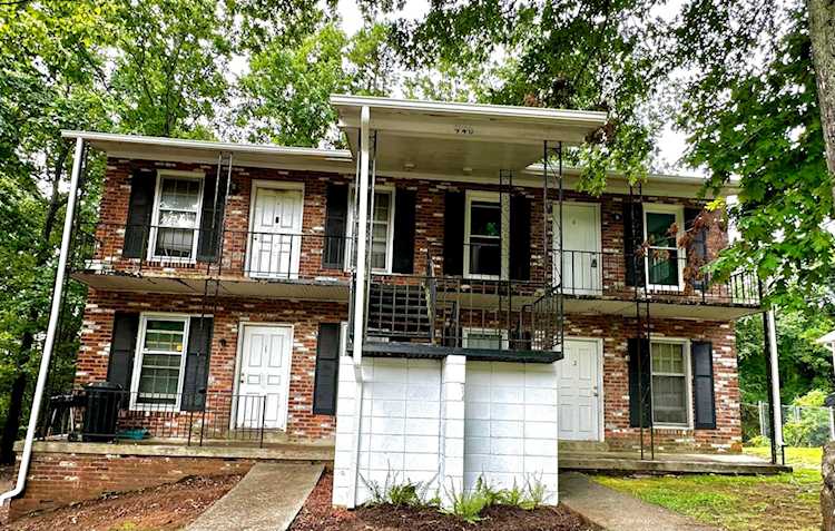 940 Myrtle, Martinsville, VA 24112 | MLS 901762 Photo 1