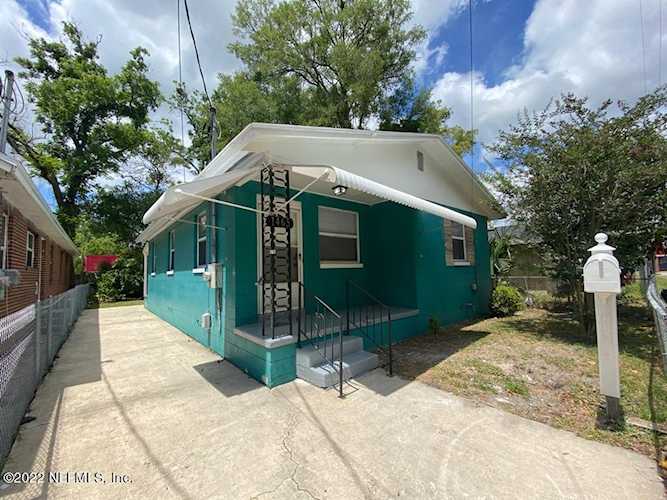 1465 Mitchell ST Jacksonville, FL 32209
