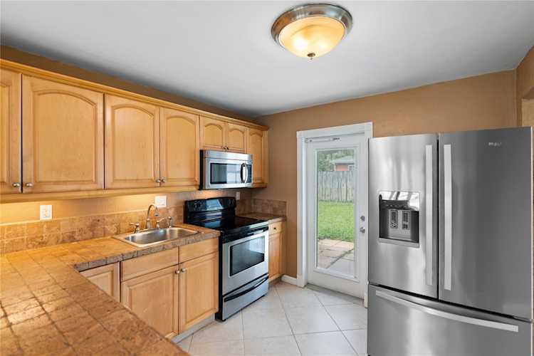 3241 NE 14th Ave Pompano Beach, FL 33064