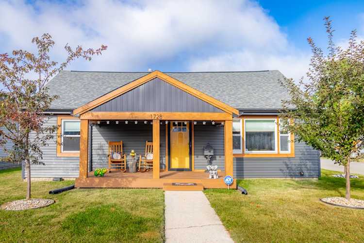 1728 Gilmore St Columbus, IN 47201