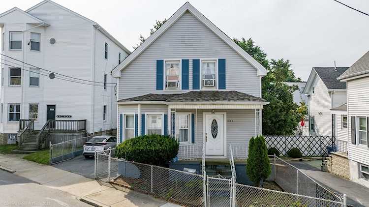 1043 Cove Rd New Bedford, MA 02744