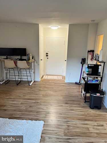 1111 Arlington Blvd #725 Arlington, VA 22209
