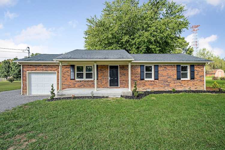 206 Arrowhead Dr Smithville, TN 37166