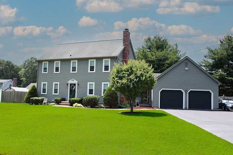 56 Quail Dr Taunton, MA 02780