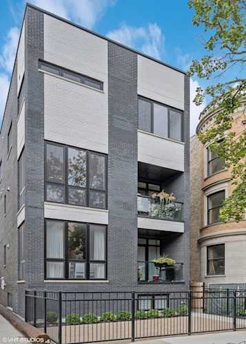 702 W Wellington Ave #2S Chicago, IL 60657