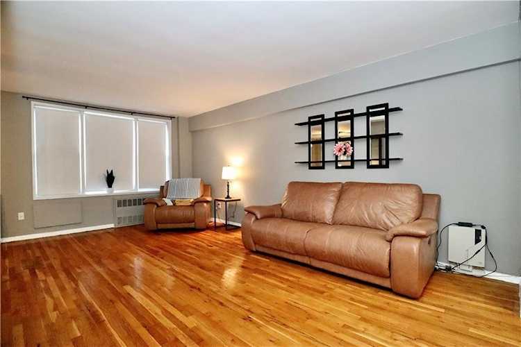 9602 4th Ave #2A Brooklyn, NY 11209