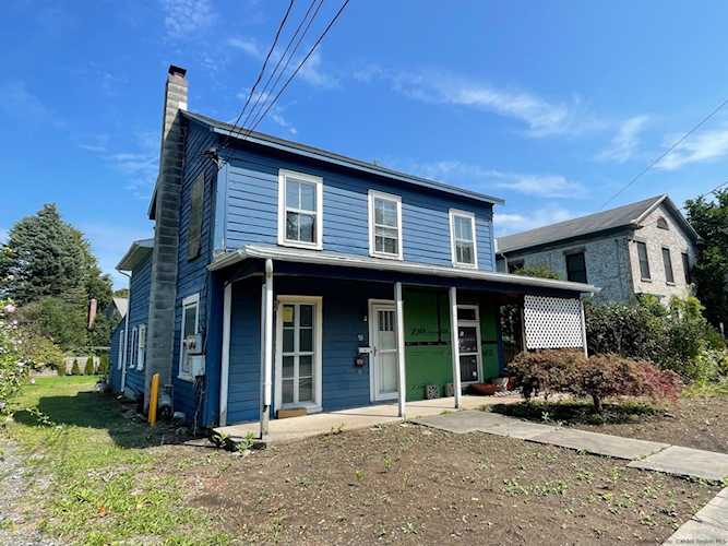 53 Ulster Ave Saugerties, NY 12477