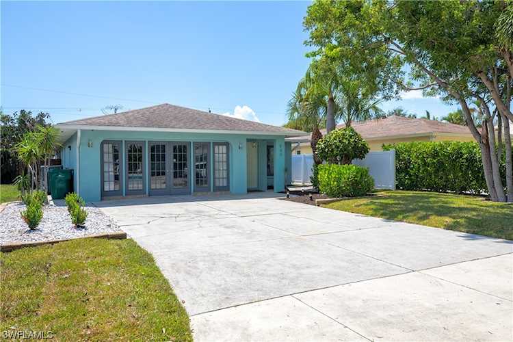 840 N 92Nd Ave Naples, FL 34108