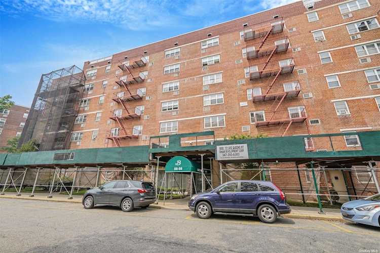 88-08 151st Ave #3F Howard Beach, NY 11414