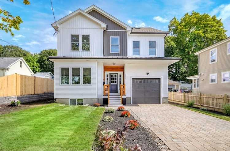 211 Fulton Medford, MA 02155