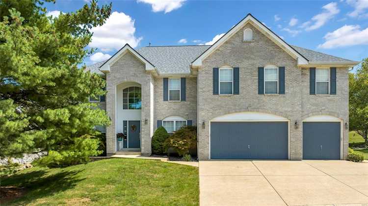 610 Winter View Circle Fenton, MO 63026