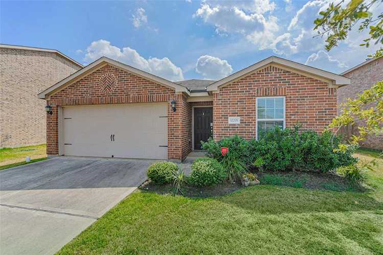 12201 Seacrest Ln Texas City, TX 77568