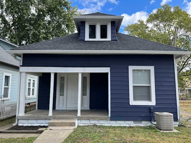 1453 Hiatt St Indianapolis, IN 46221