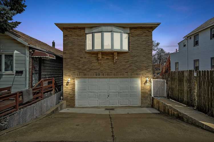 3009 S Throop St Chicago, IL 60608