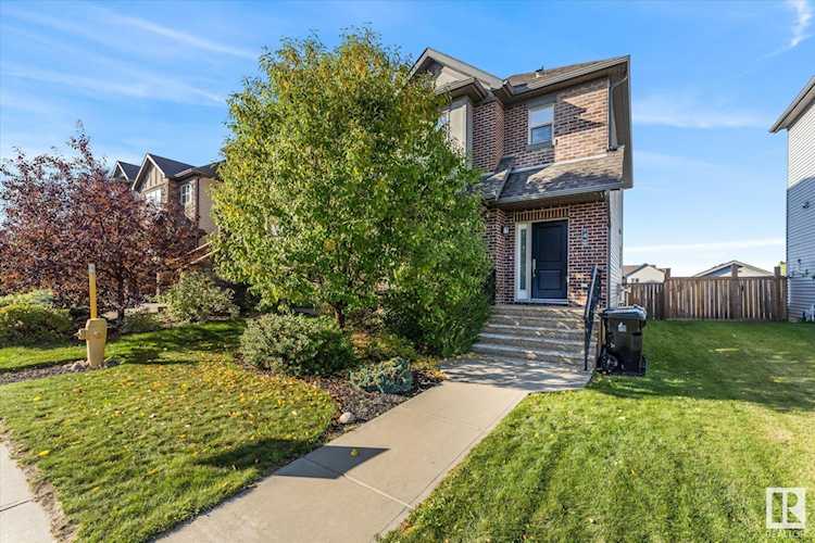 4 Greenbury Crescent Spruce Grove, AB T7X 0L9