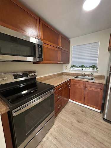 2791 N Pine Island Rd #207 Sunrise, FL 33322