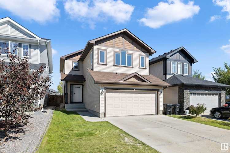 3908 166 Avenue Edmonton, AB T5Y 0N9