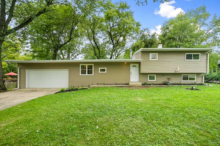 1N214 Woods Ave Carol Stream, IL 60188