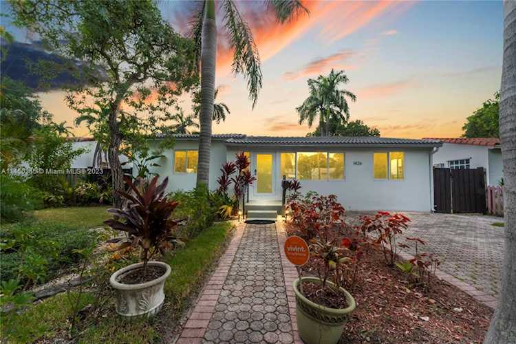 1426 Fletcher St Hollywood, FL 33020