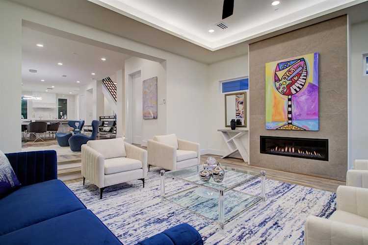 406 W Bell Houston, TX 77019