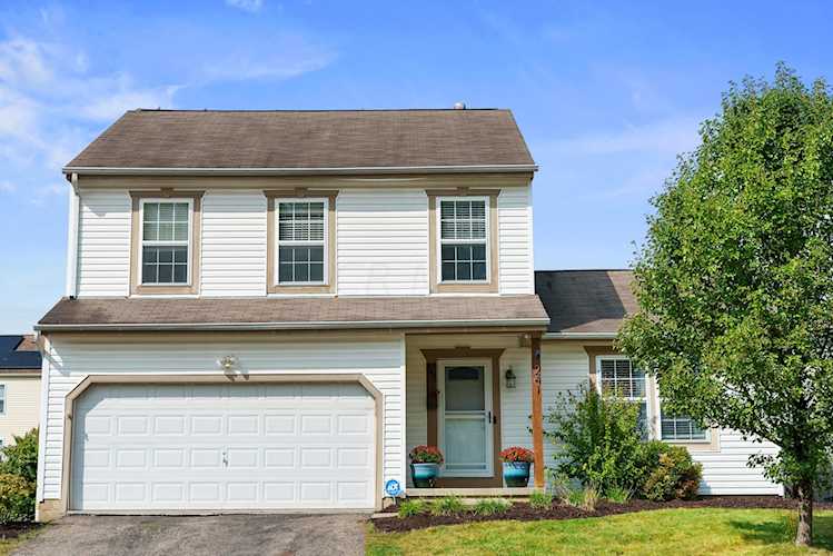 241 Essex Place Pataskala, OH 43062