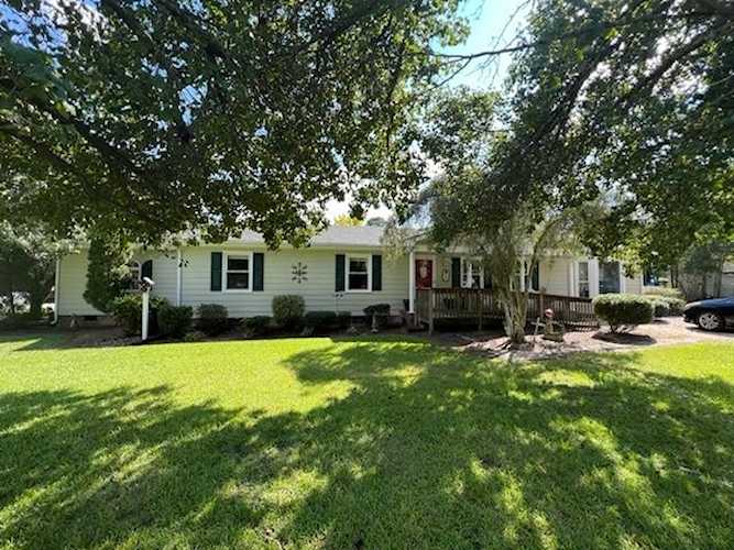 296 E Parrish Street Coats, NC 27521