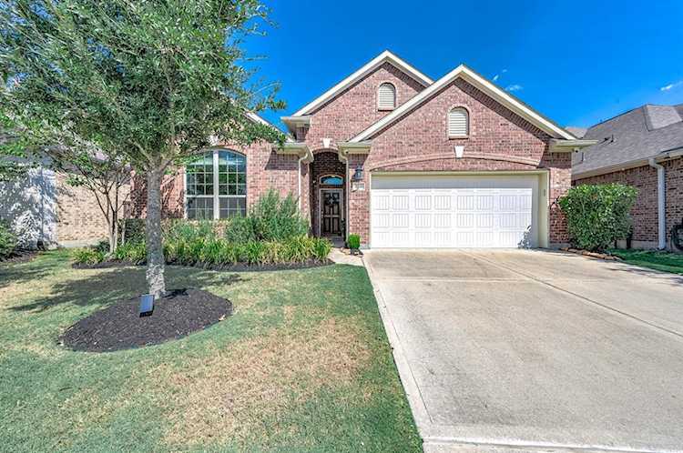 2218 Tonkawa Trl Katy, TX 77493
