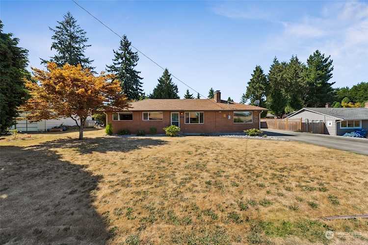203 S 182nd St Burien, WA 98148