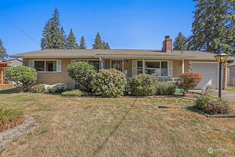 16112 126th Ave SE Renton, WA 98058
